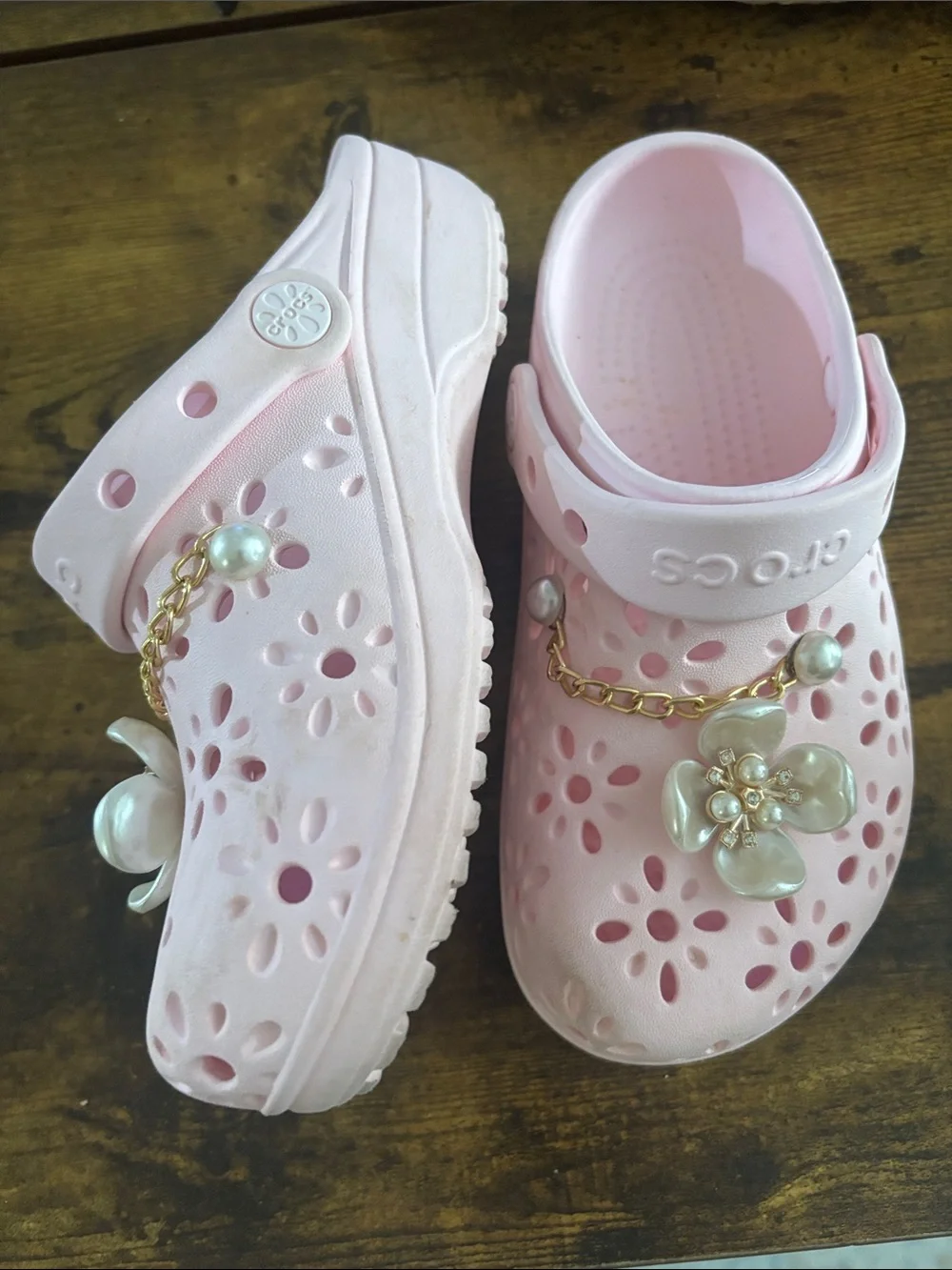 CROCS Kids Pink Floral Pearl-Chain Clogs